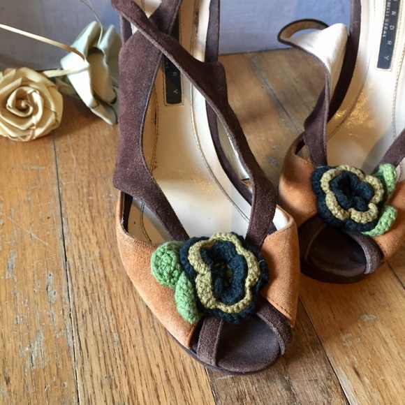 Laundry by Shelli Segal VTG Suede Retro Peep Toe 8 - Picture 3 of 6